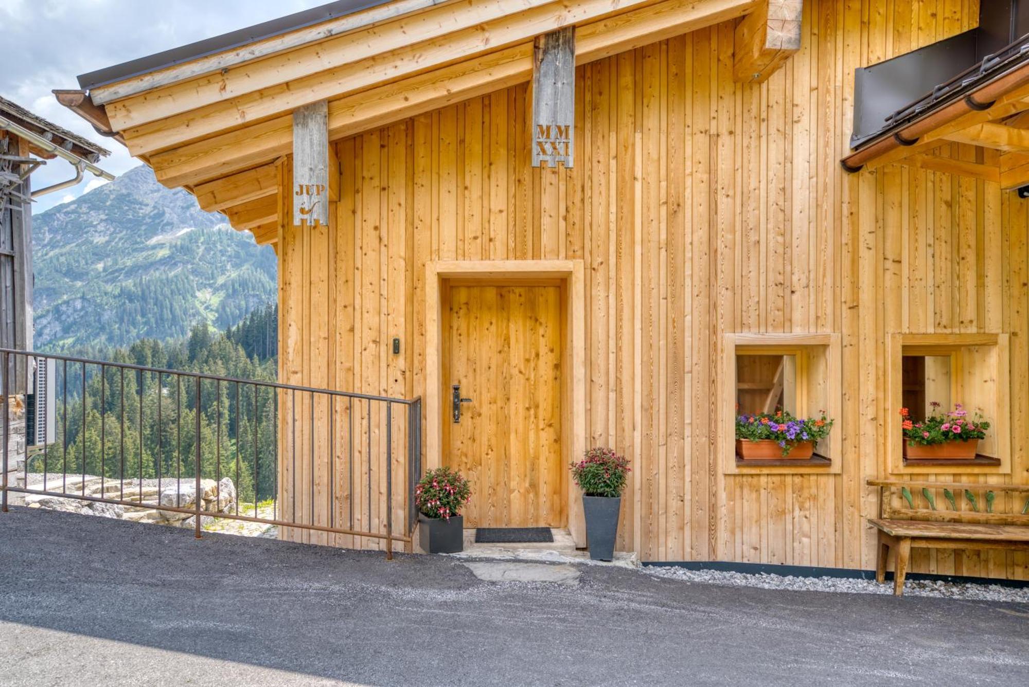 Jup - A Luxury Boutique Chalet Warth  外观 照片
